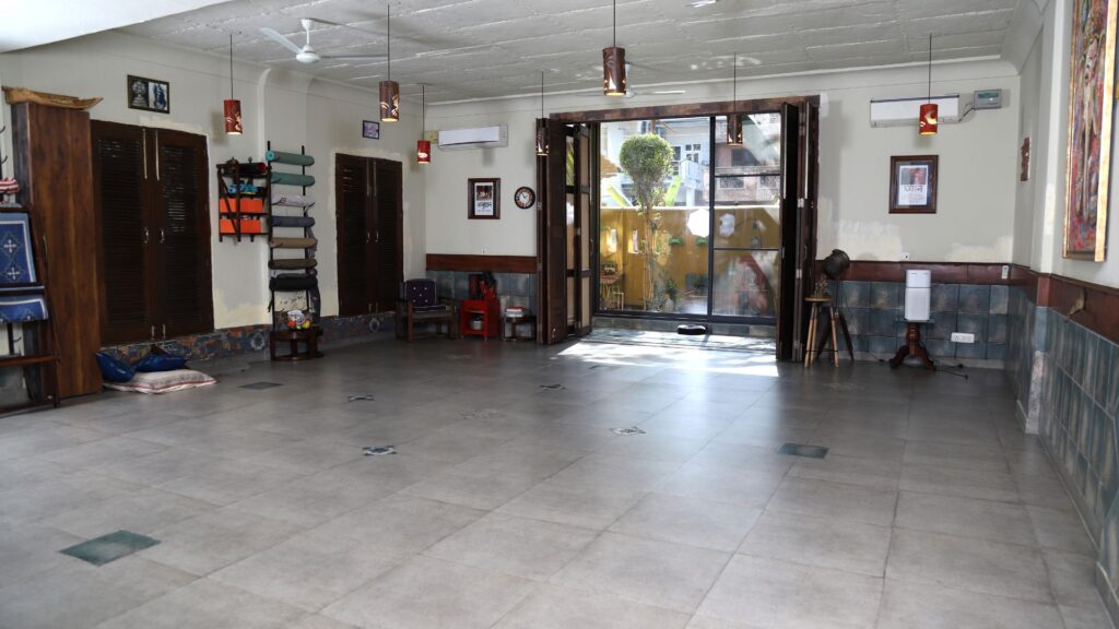 the house of om studio 2